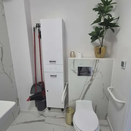 Lavista Apartament *